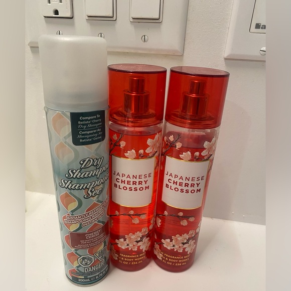 Bath & Body Works Other - Bath and Body Works Bundle With Dry Shampoo